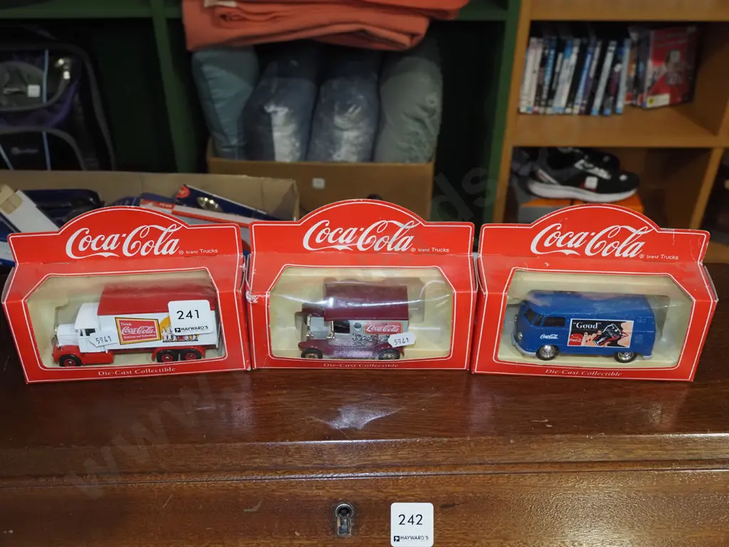 3x boxed Coca Cola diecast models of yesteryear Image 1++