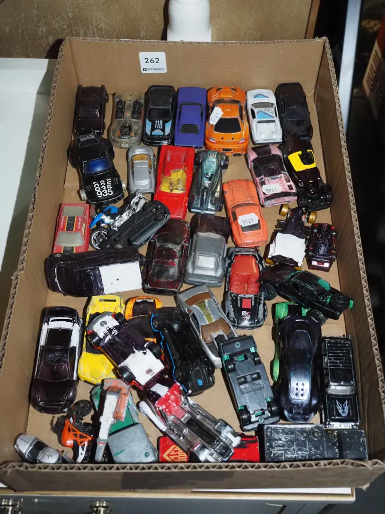 box; toy vehicles Image 1++