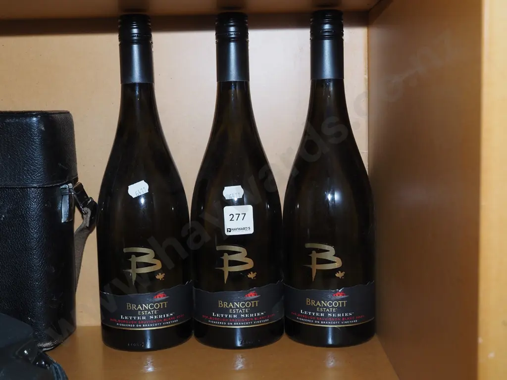 3x Brancott Estate sauvignon blanc 2020 Image 1++