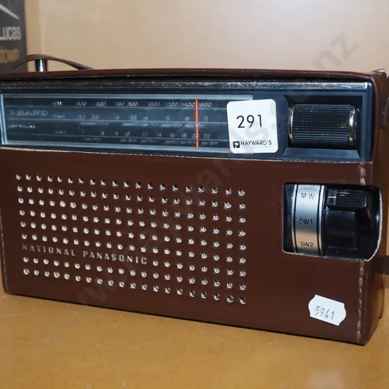 National Panasonic 3 band transistor radio