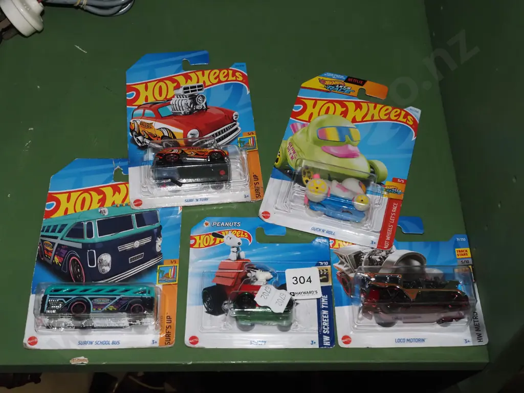 5x as new carded Hotwheels vehicles Image 1++