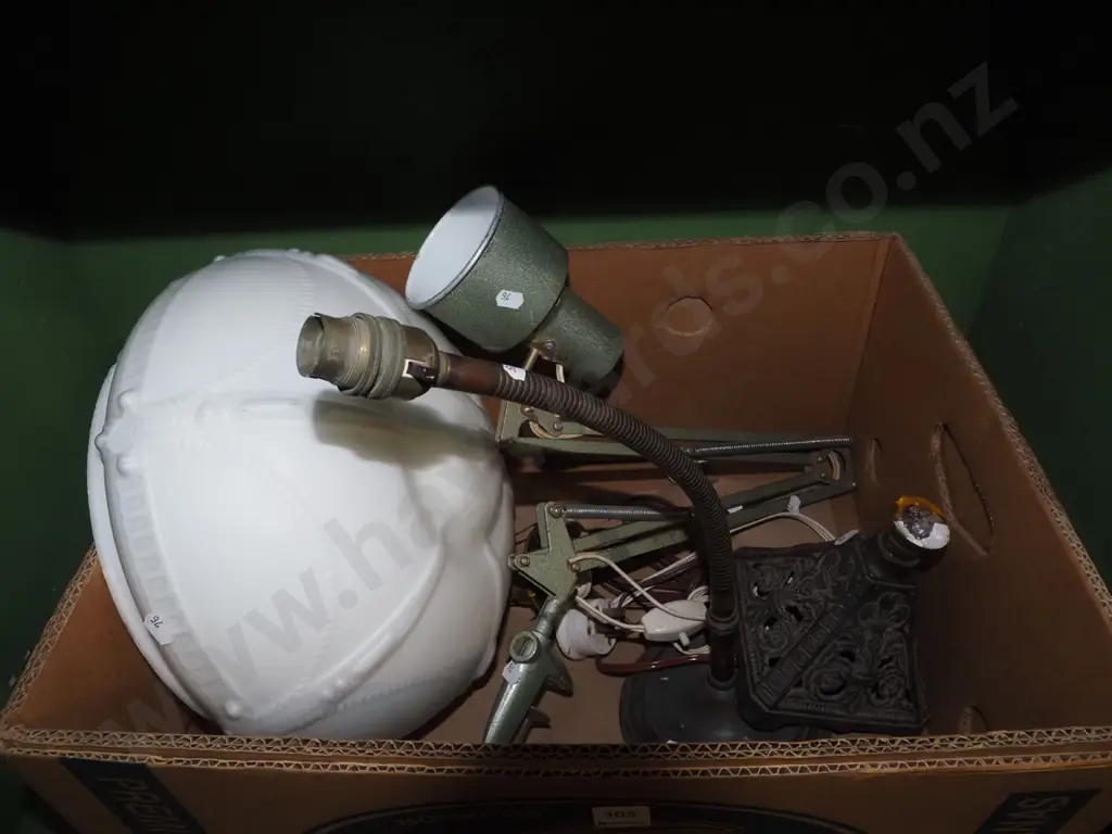 box; lamp and other light fittings Image 1++