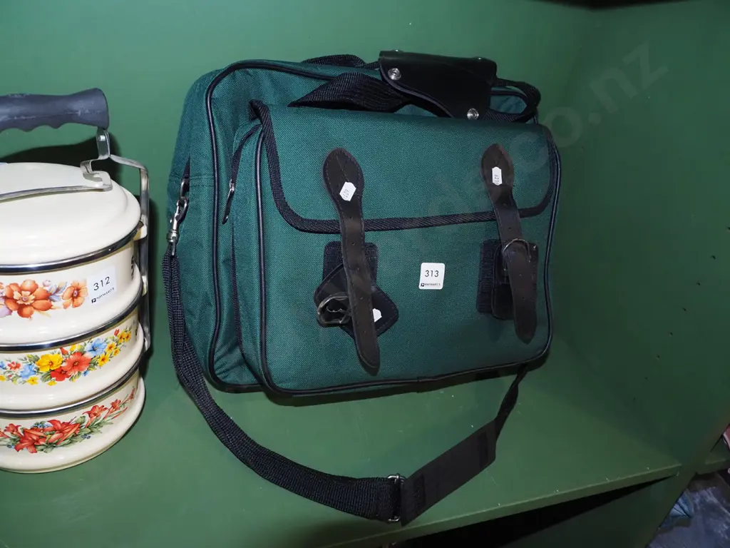 canvas satchel Image 1++