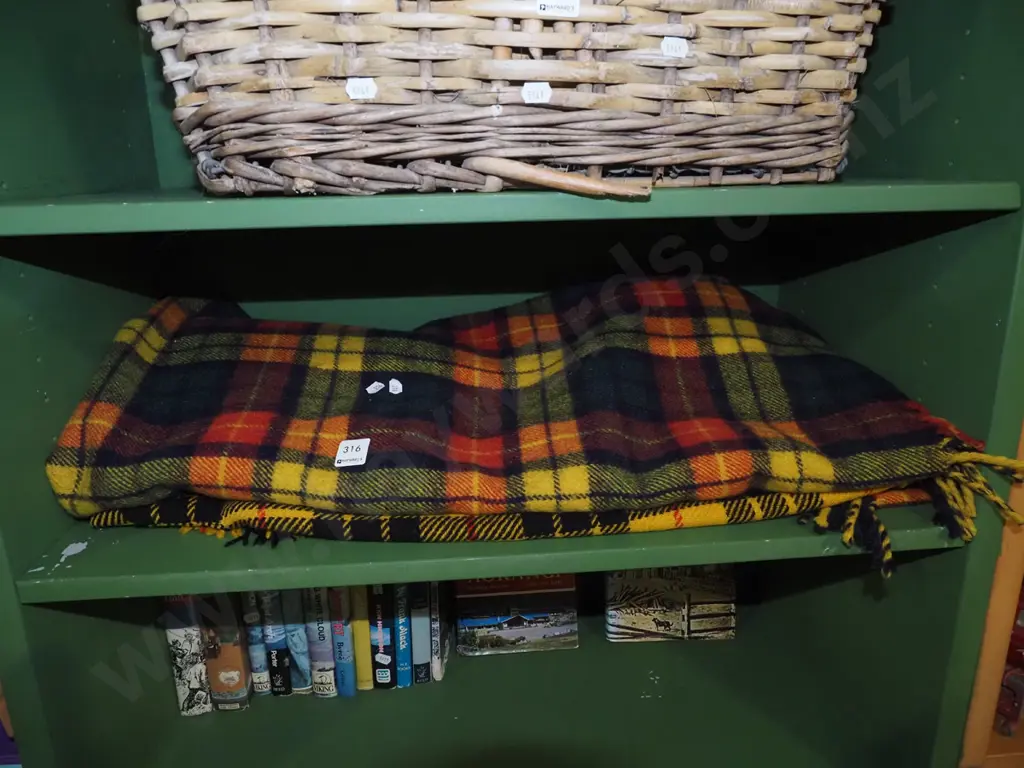 checked woollen travel blanket Image 1++