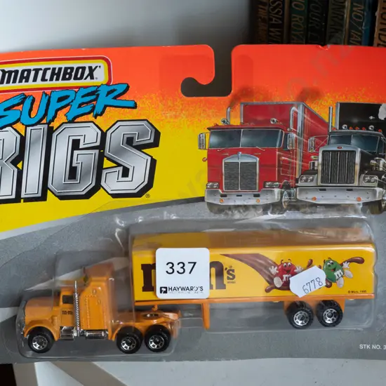 carded Matchbox super rig  M & M truck