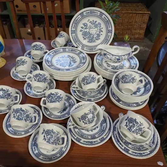 large assortment of Woods & Son Dorset items; plates, bowls etc