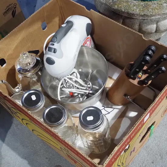 box; Sunbeam mixmaster, jars, coffee perc etc