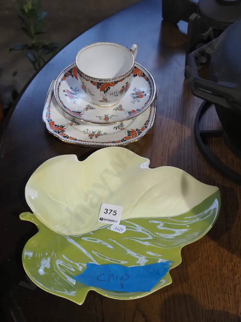 Royal Albert Lovebirds trio, Carlton dish - small chip Image 1++