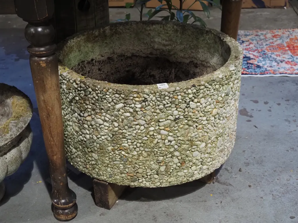 mid century pebble dash concrete planter on wooden stand H390 Diam540 Image 1++