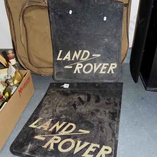 2x Landrover mud flaps