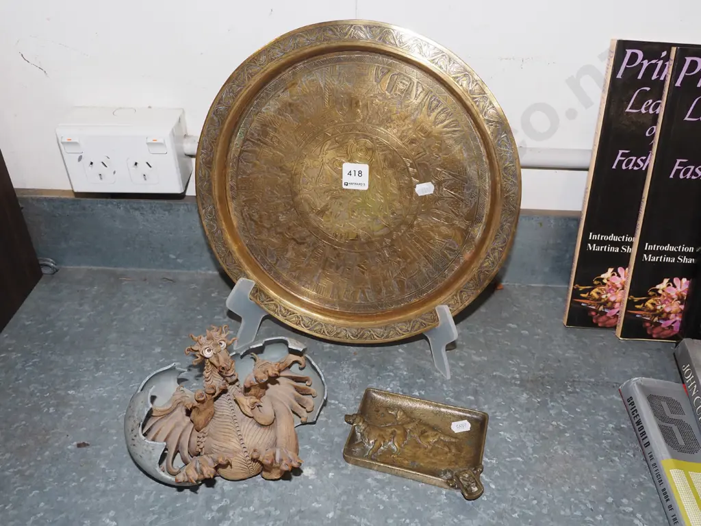 brass ashtray, copper tray, pottery hatching dragon Tray Diam310 Image 1++