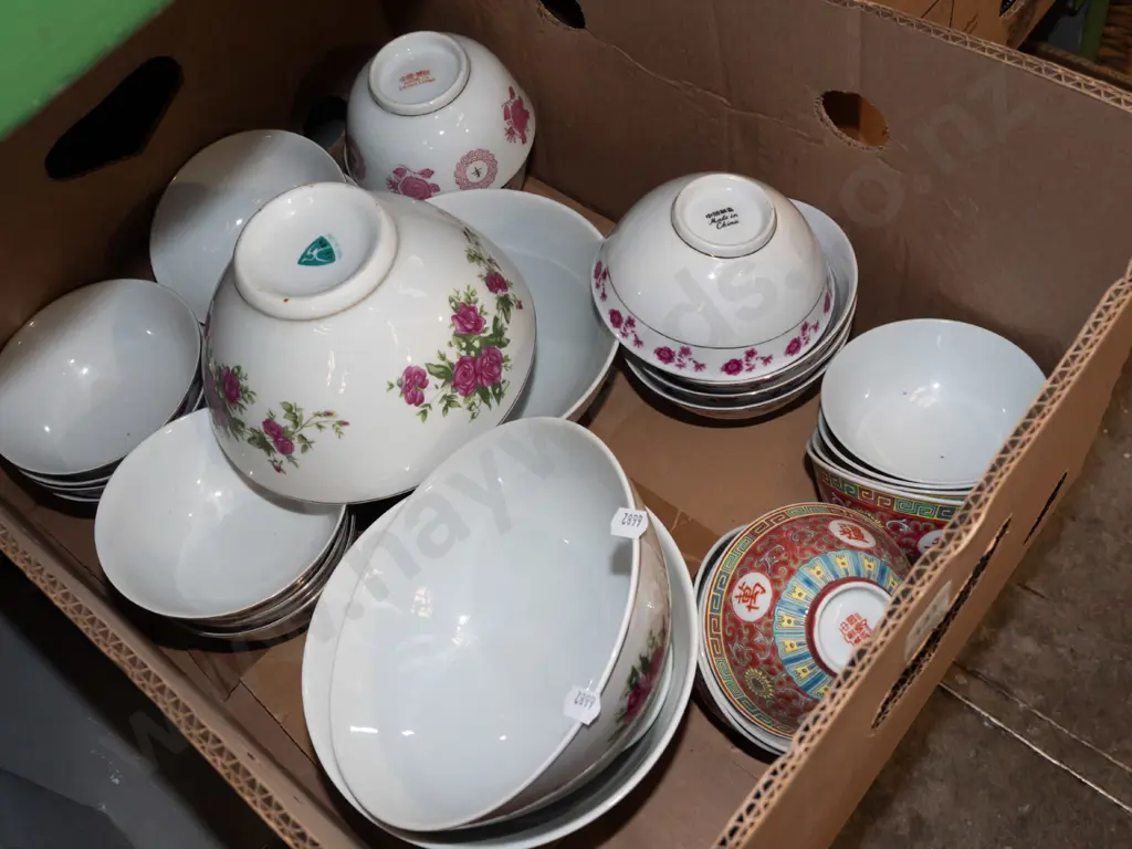 box of Asian bowls Image 1++