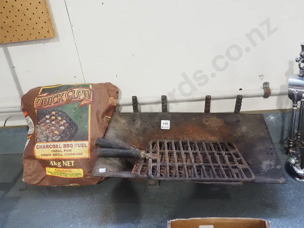 metal portable bbq, bag of charcoal Image 1++