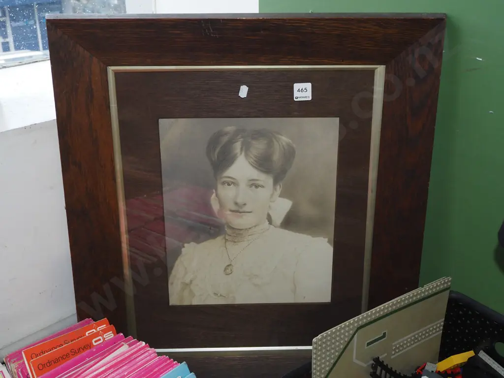 oak framed photo portrait H630 Image 1++