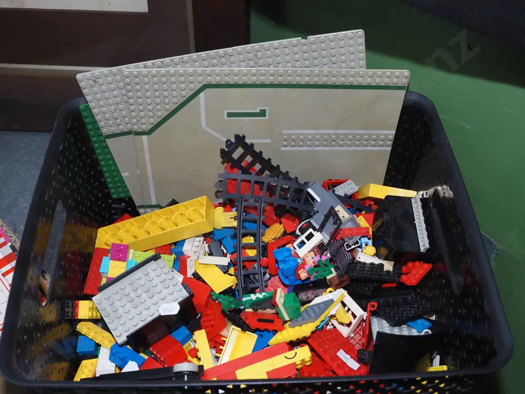 tub of Lego Image 1++