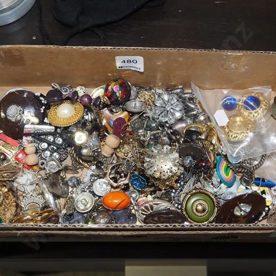 tray of costume jewellery