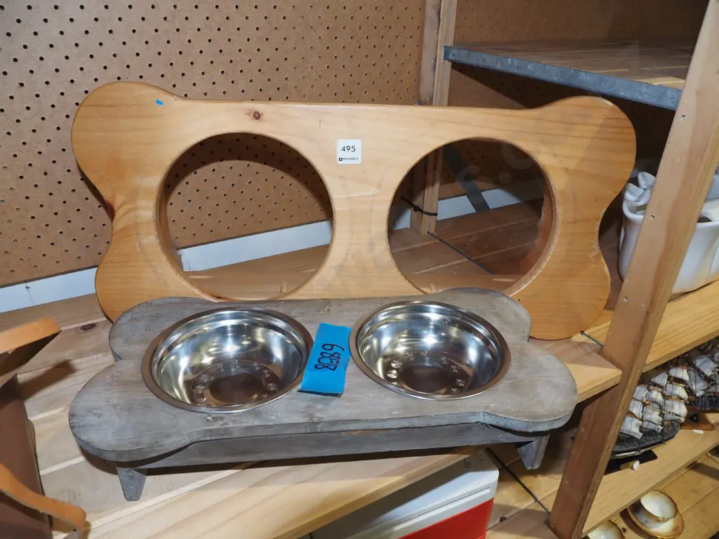 pine dog bowl stands, 2x stainless steel dog bowls Image 1++