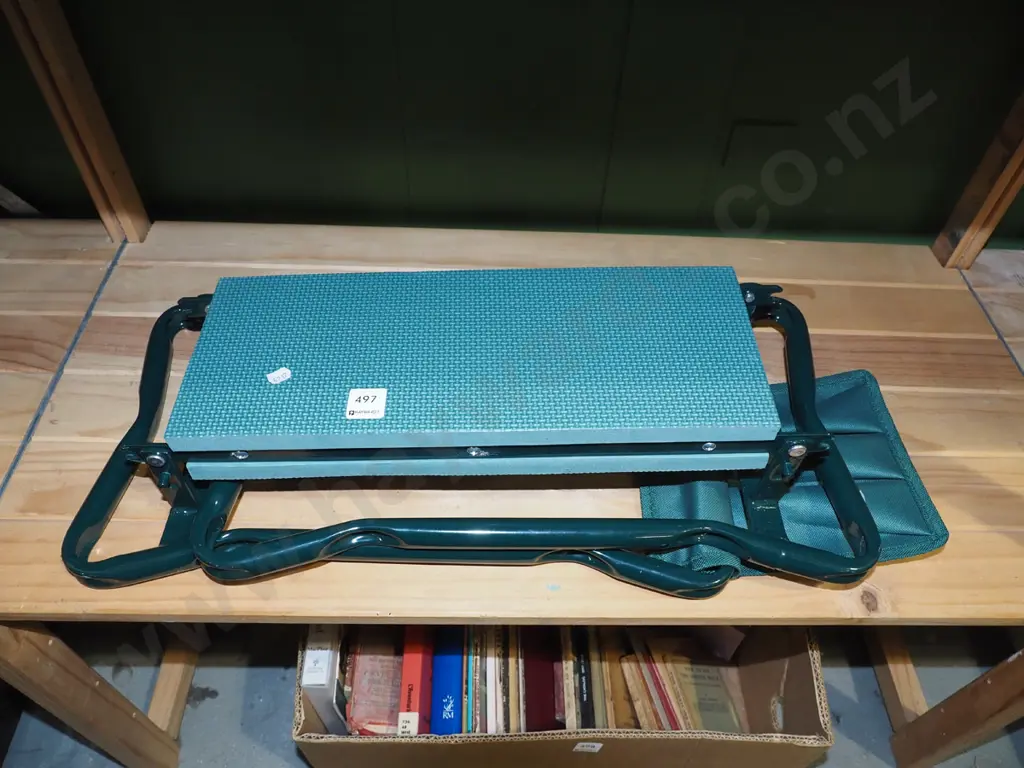 garden kneeler Image 1++