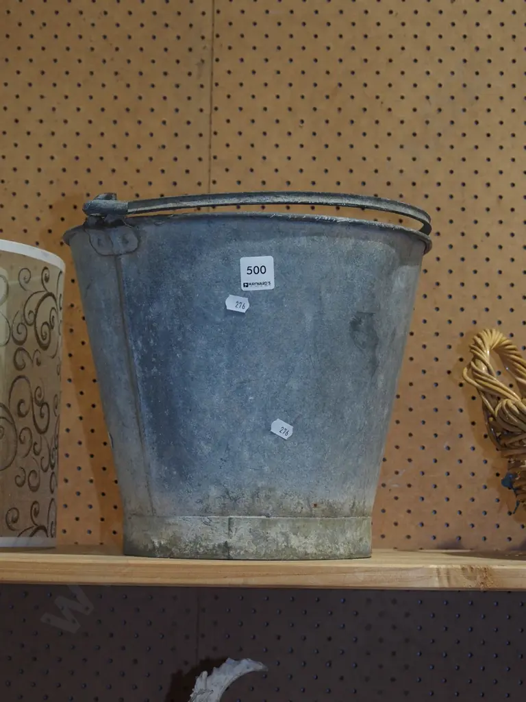 galvanised pail Image 1++