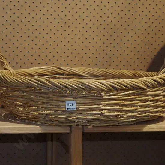 large cane basket Diam540