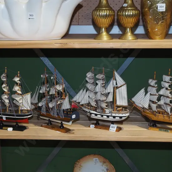 4x model sailing ships 