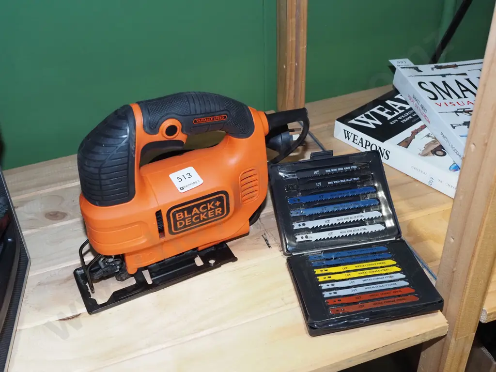 Black & Decker jigsaw Image 1++