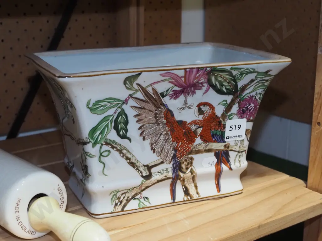 rectangular garden planter with parrot and plant decorations H160 W250 Image 1++