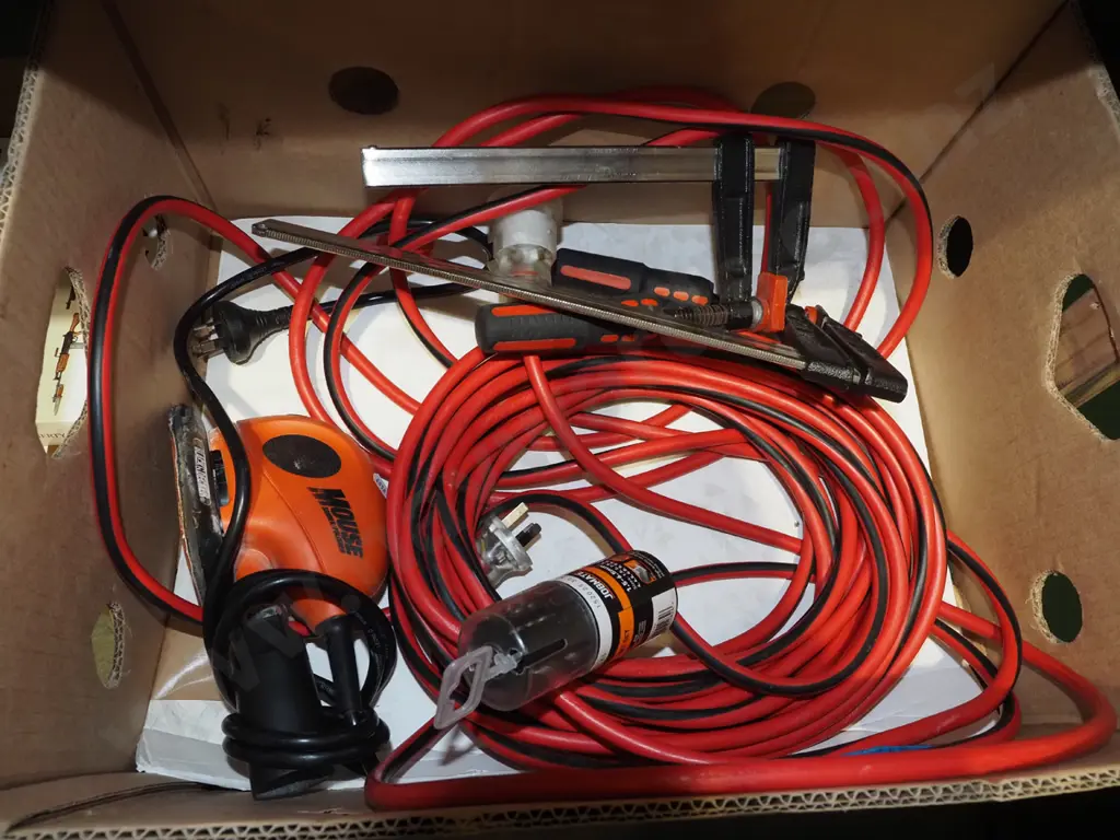 box; f clamps, extension cord, drill bits etc Image 1++