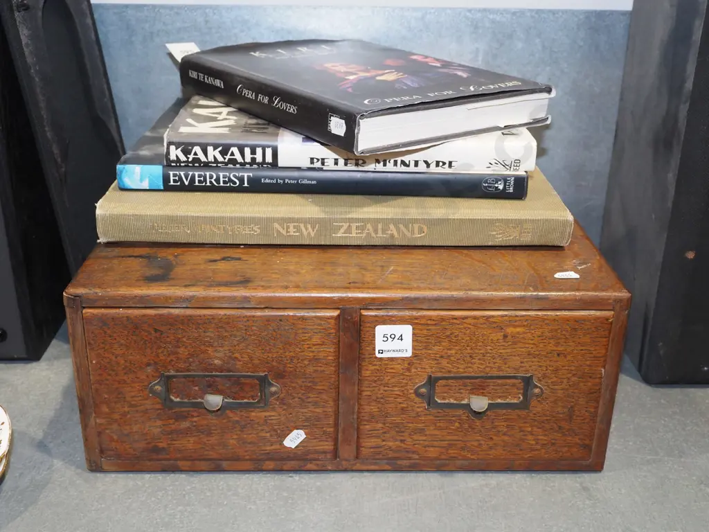 oak 2 drawer index card filing cabinet H150 W390 D385 Image 1++