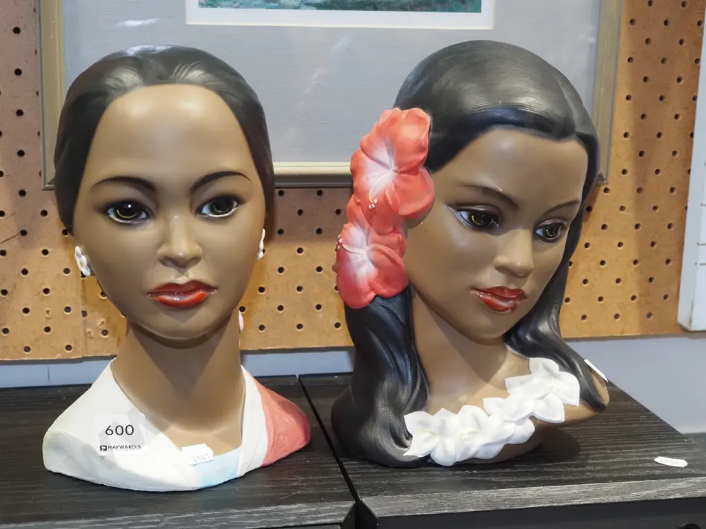 2x composite female busts H220 Image 1++