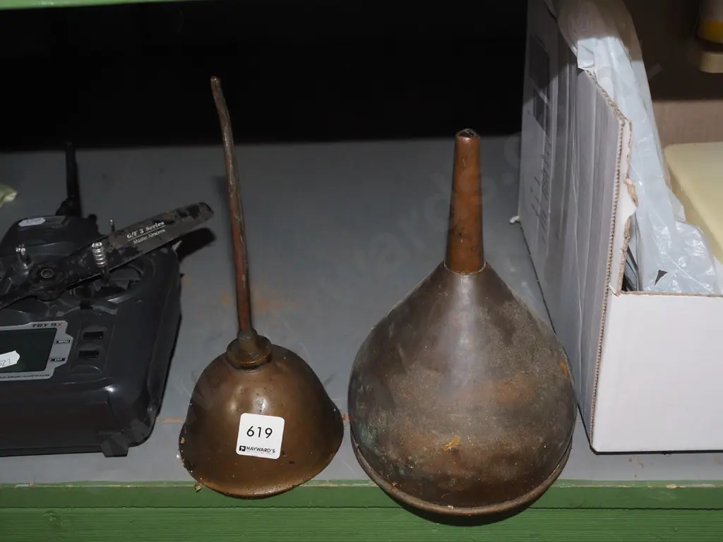box; copper oiler, copper funnel Image 1++