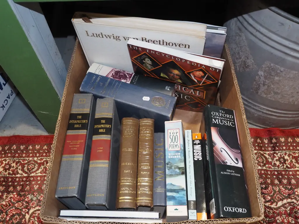 box of books Image 1++