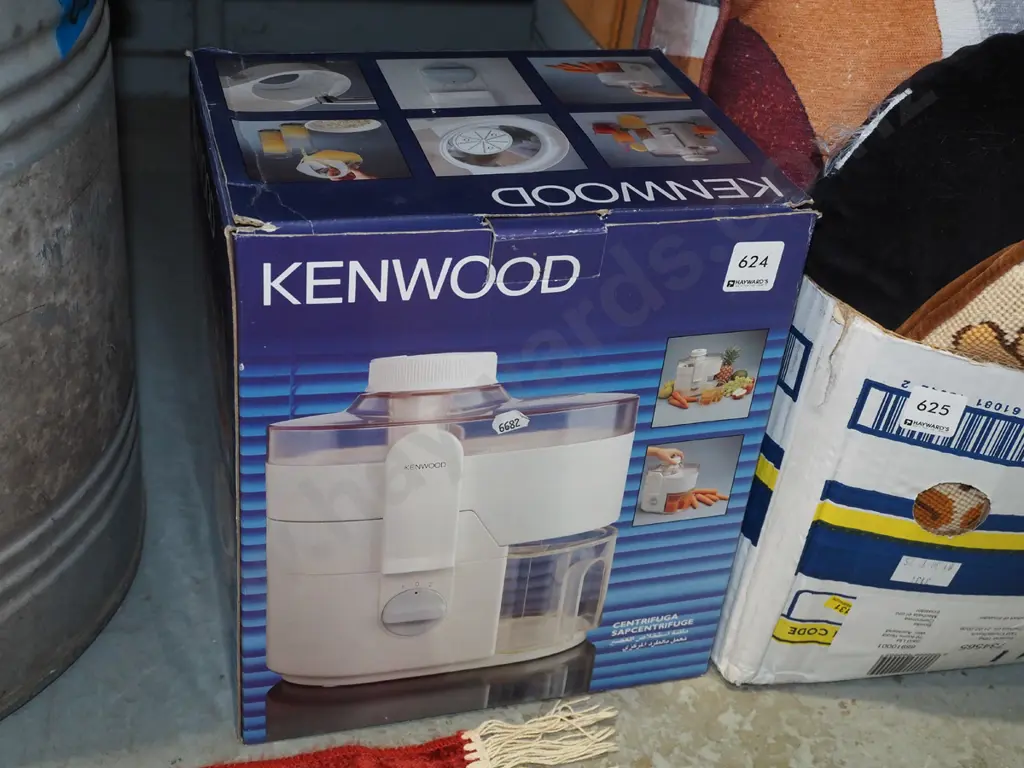 box; Kenwood juicer Image 1++