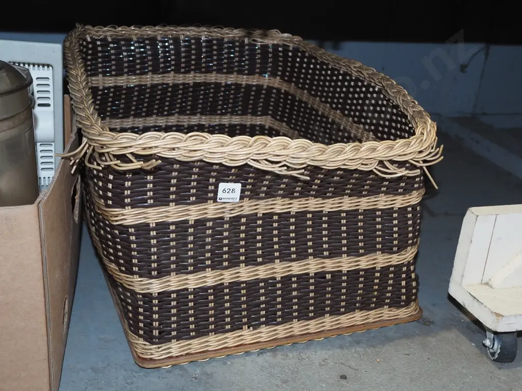 woven plastic basket H300 W645 Image 1++