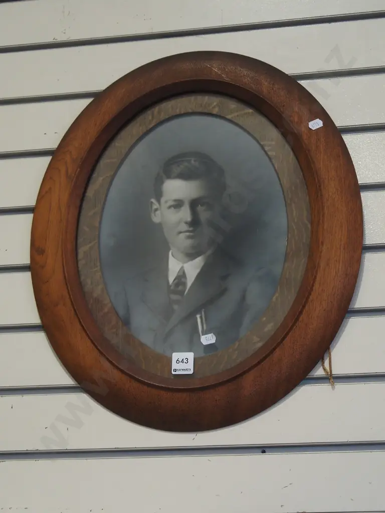oak oval framed portrait - boy H480 Image 1++