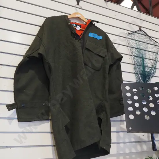 Swanndri green size medium bush shirt