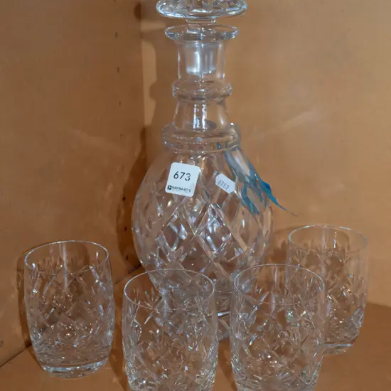 cut crystal decanter, 4x tumblers - small chip to stopper