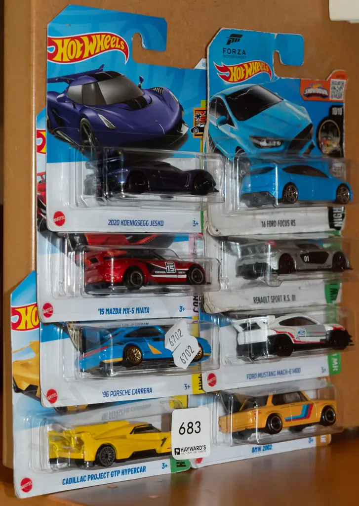 8x as new card Hotwheels vehicles Image 1++