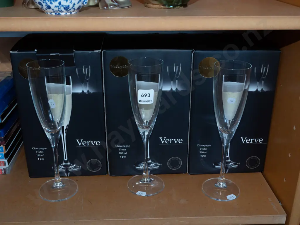 3x box sets of 4 champagne flutes Image 1++