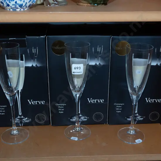 3x box sets of 4 champagne flutes