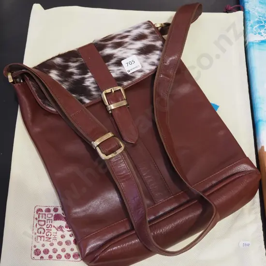 Design Edge leather hand bag