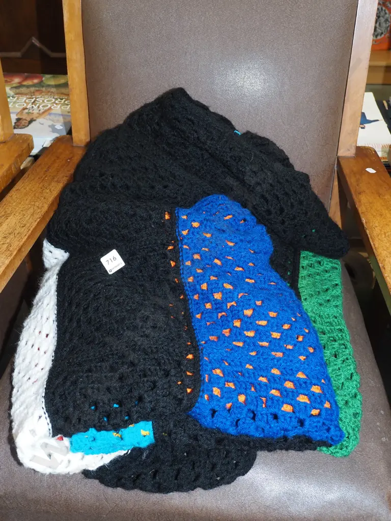 hand crochet blanket Image 1++