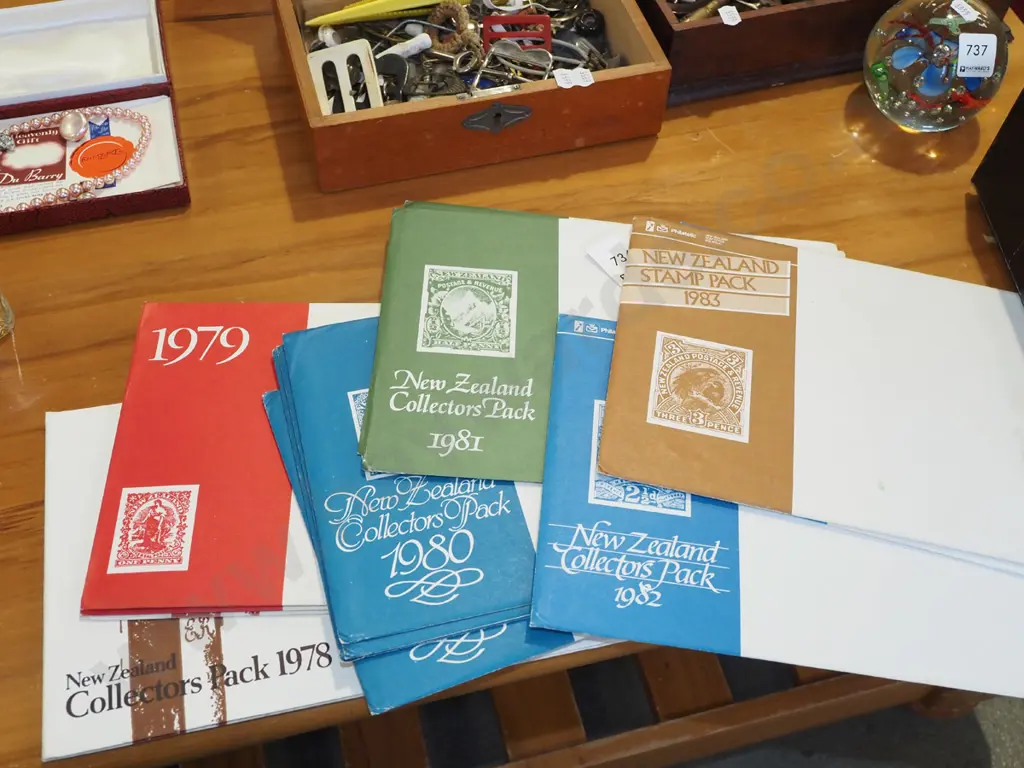 NZ stamp packs 1978-1983 Image 1++