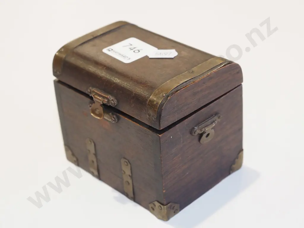 small wooden chest of badges & pins Image 1++