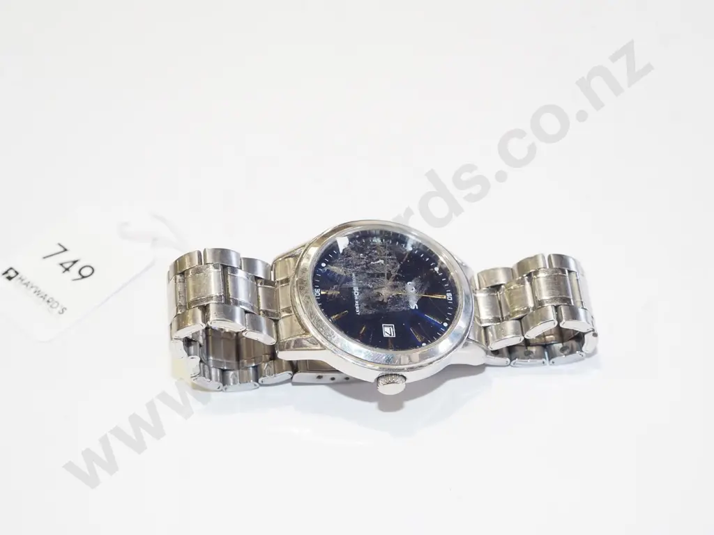 mens wristwatch Image 1++
