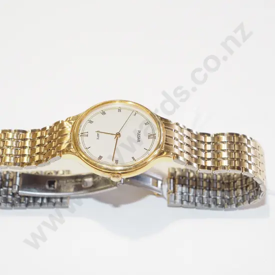 Pulsar quartz mens wristwatch