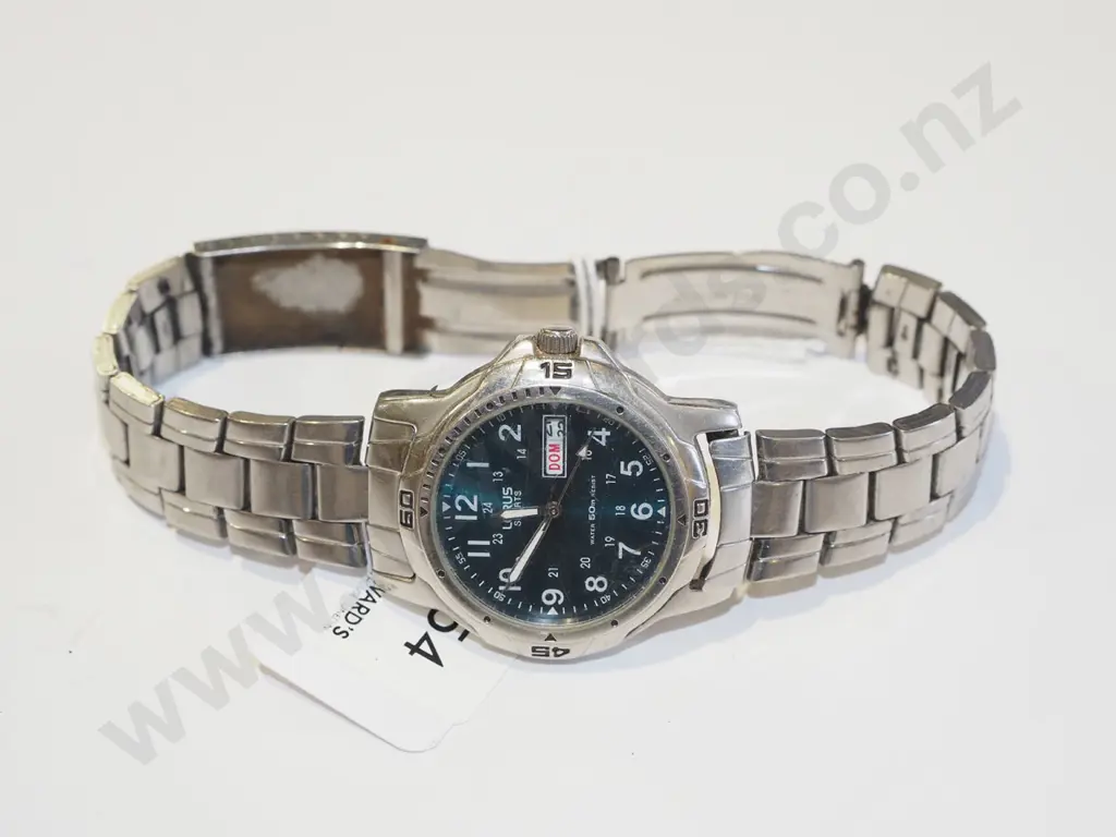 Lorus mens wristwatch  Image 1++