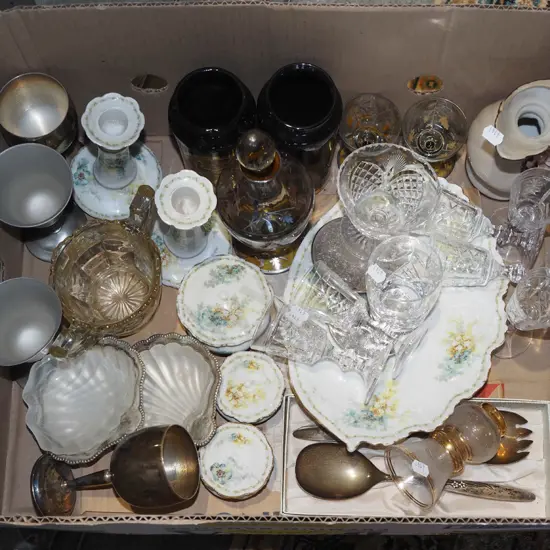 box; crystal glasses, vases, trinket boxes etc.