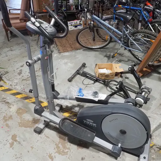York Fitnesss X720 elliptical trainer