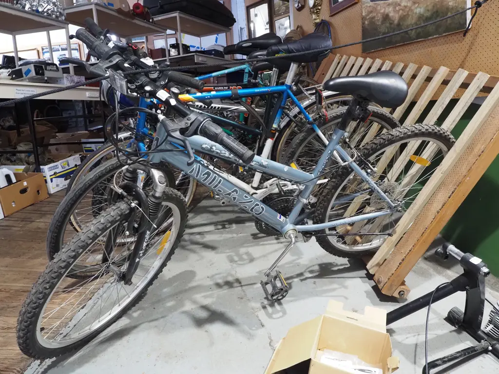 Milazo step through bike with front suspension forks Image 1++